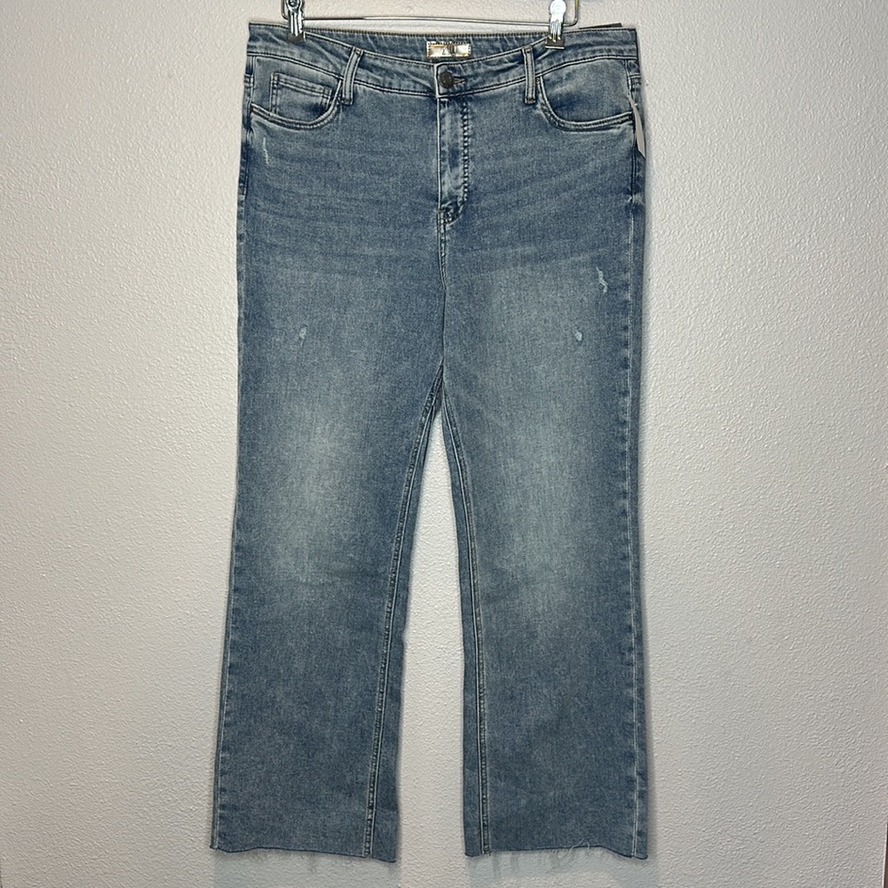 Kut from the Kloth Kelsey High Rise Ankle Flare Size 16 NWT - Picture 3 of 12